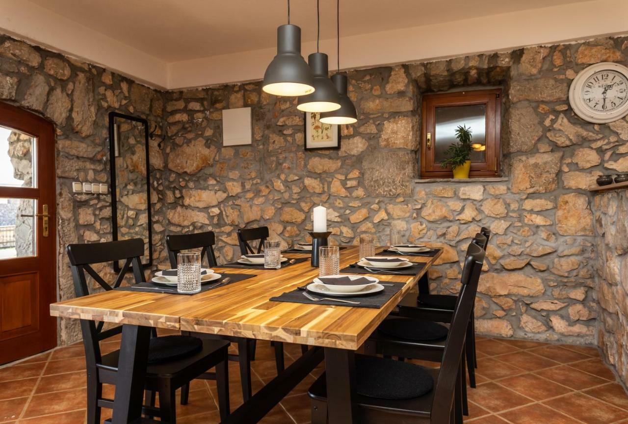 Villa Korina Pinezići Exterior foto